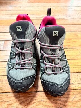 Salomon XT-6 Gray & Pink Hiking Shoes